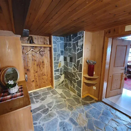 Chalet Pagrueeg Klosters-Serneus